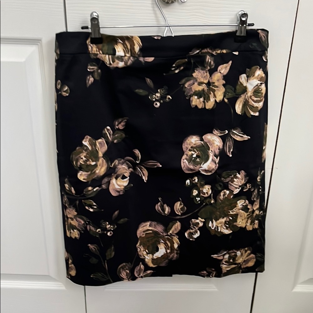 J. Crew Cream and Tan Pencil Skirt Knee-Length Cocktail